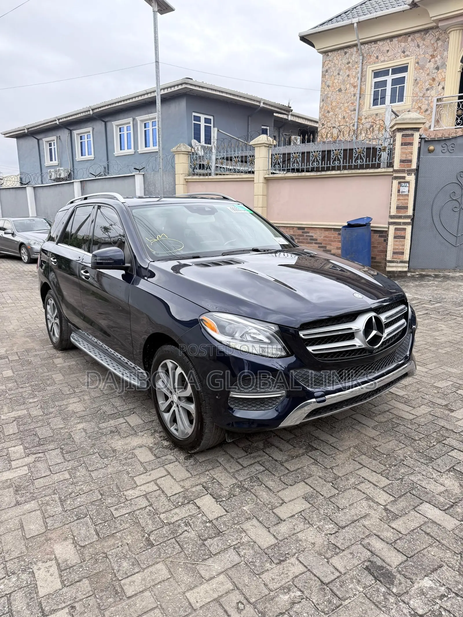 Mercedes-Benz GLE-Class GLE 350d 4MATIC 2017 Blue