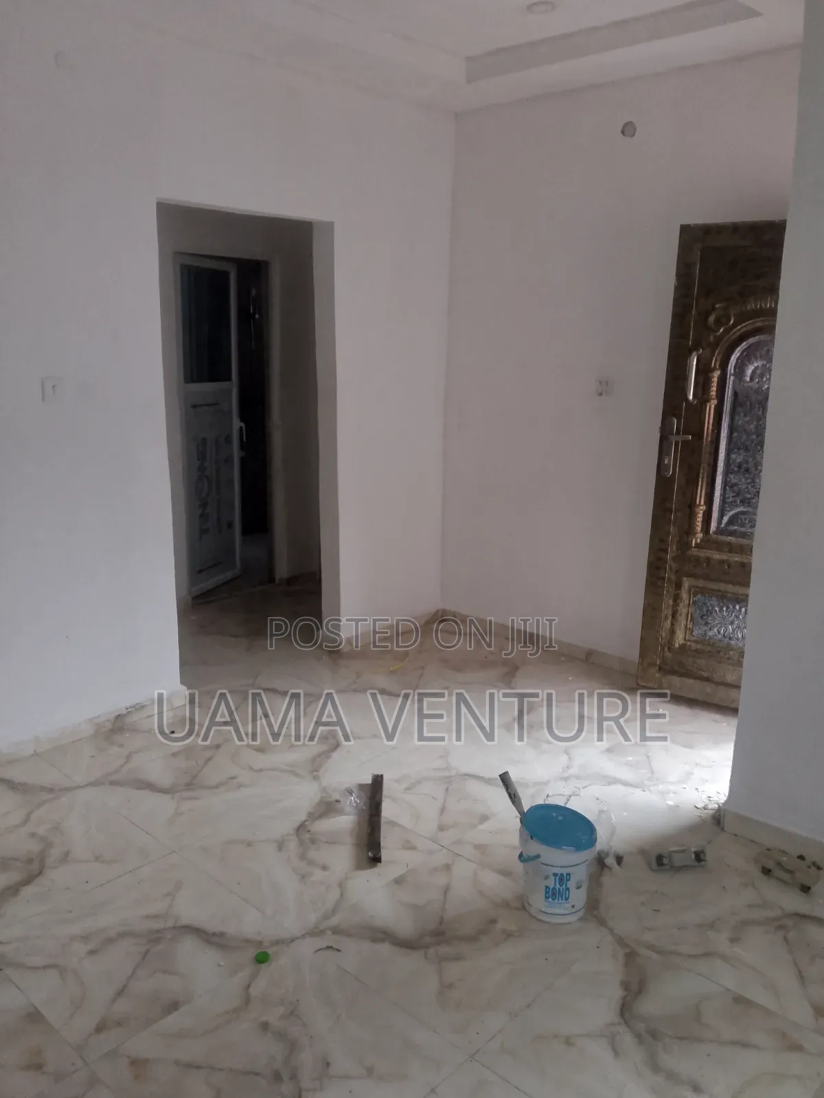 Mini Flat in Heartwood Estate, Aiyeteju for rent