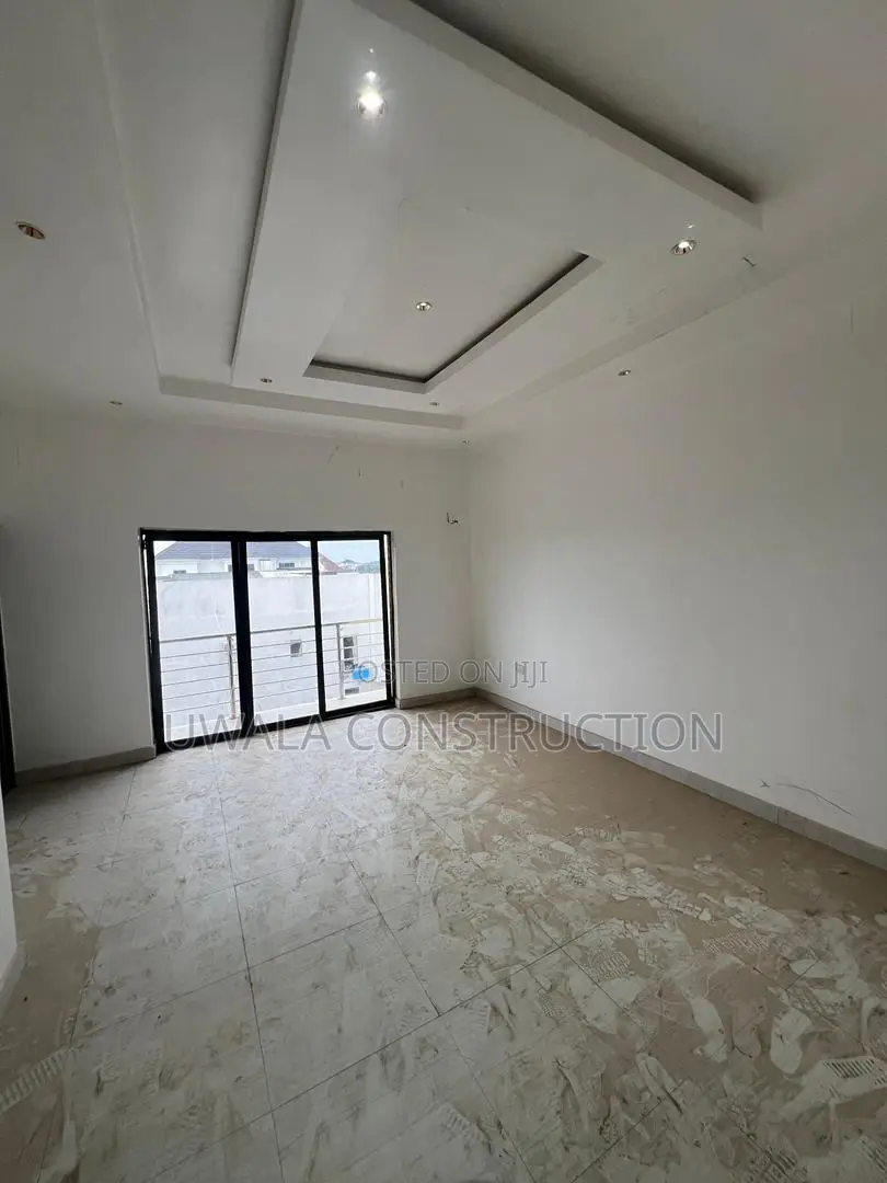 4bdrm Duplex in Guzape District for sale