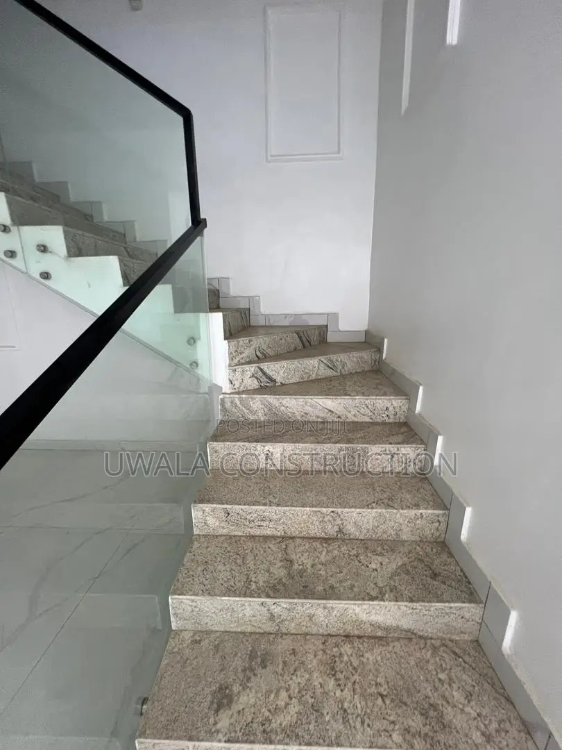 4bdrm Duplex in Guzape District for sale