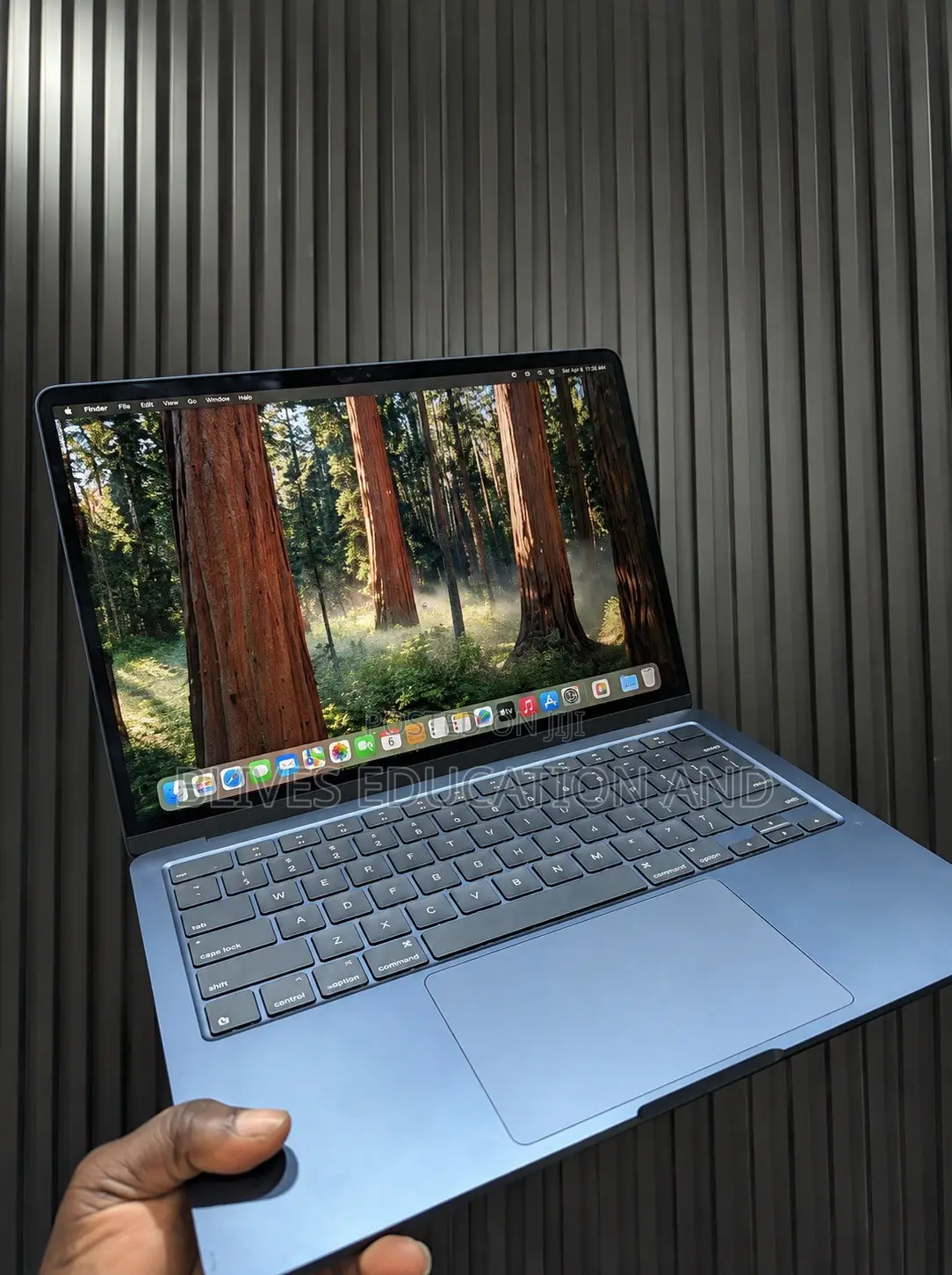 Laptop Apple MacBook Air 2022 M2 8GB Apple M2 SSD 256GB
