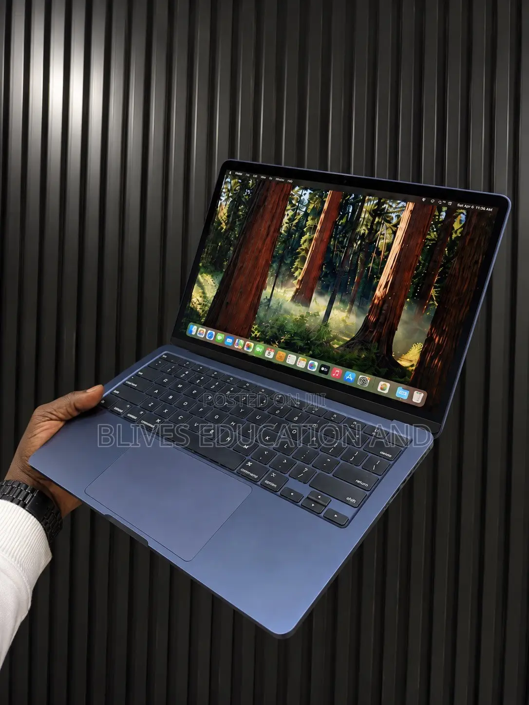Laptop Apple MacBook Air 2022 M2 8GB Apple M2 SSD 256GB