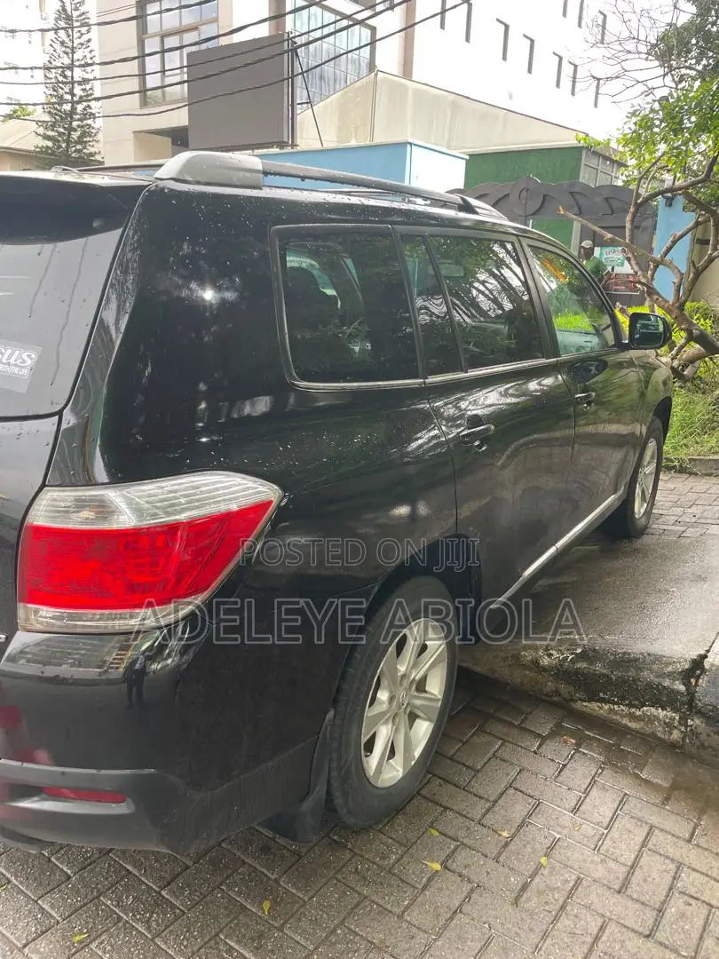 Toyota Highlander 2.7L 2WD 2013 Blue