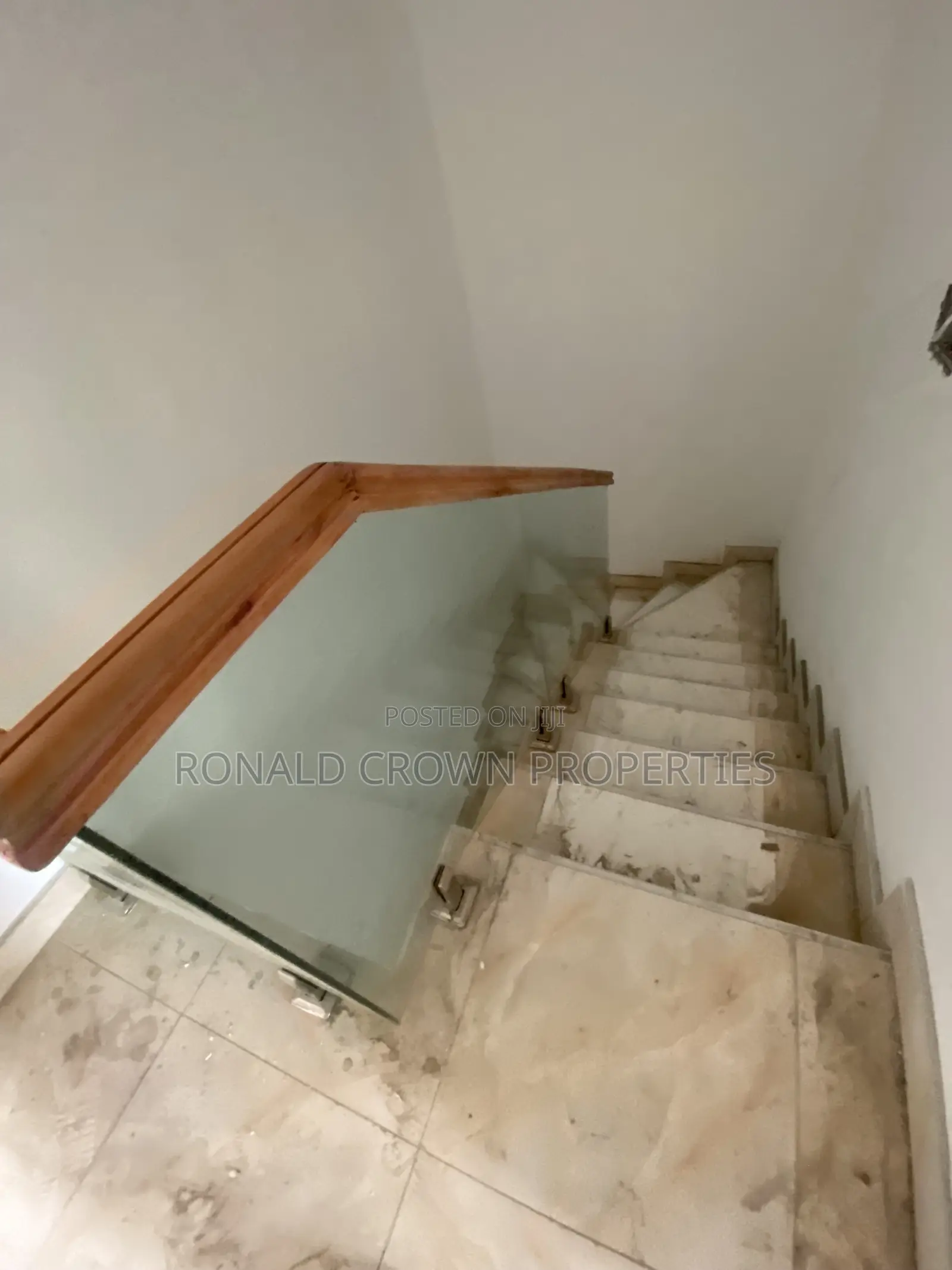 4bdrm Duplex in Ire Akari for sale