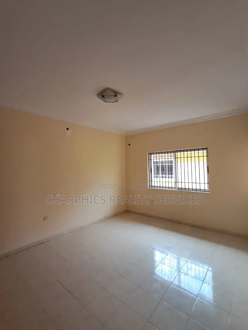 2bdrm Apartment in Igbo-efon for rent