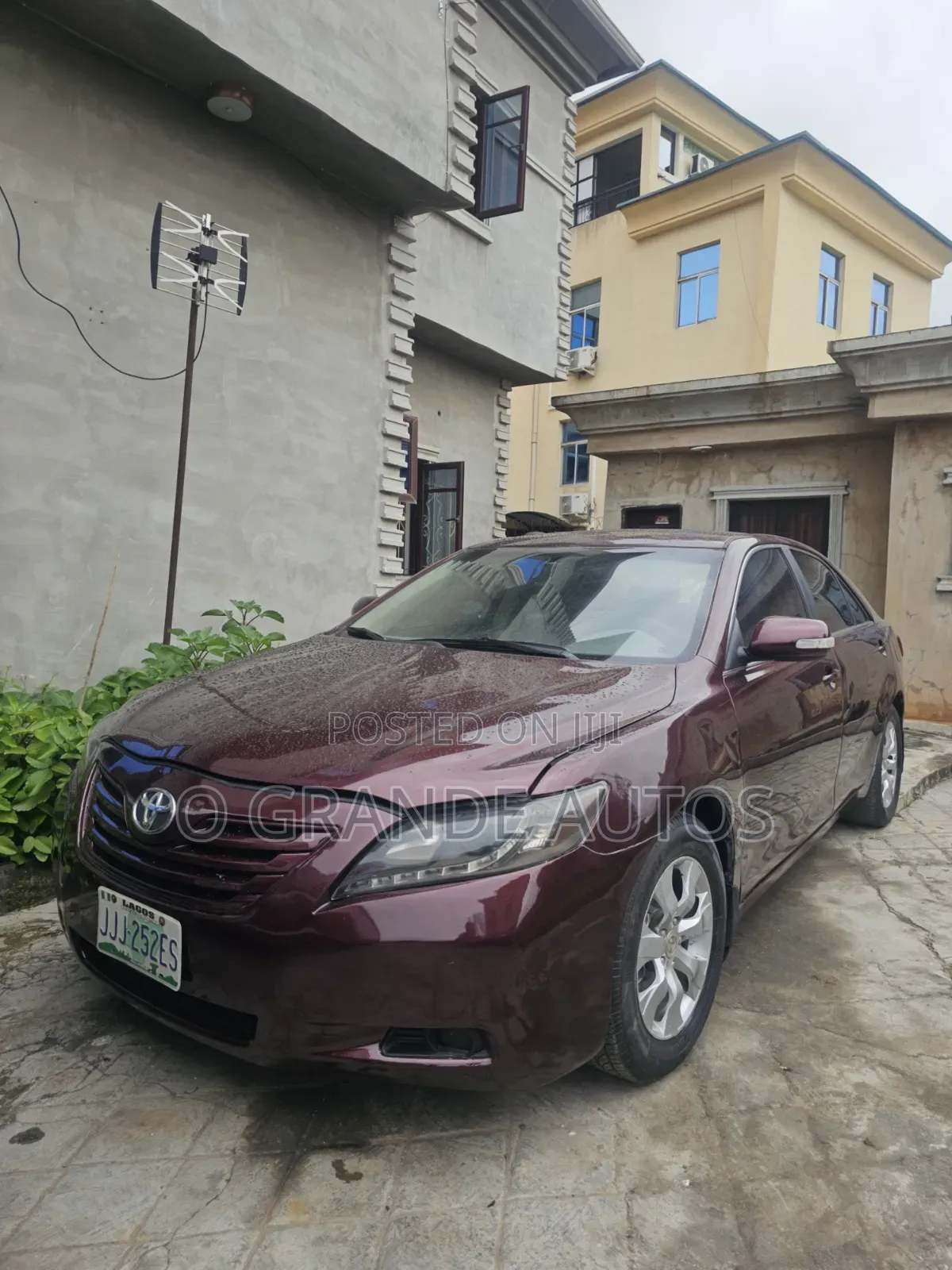 Toyota Camry LE 4dr Sedan (2.4L 4cyl 5A) 2009 Maroon