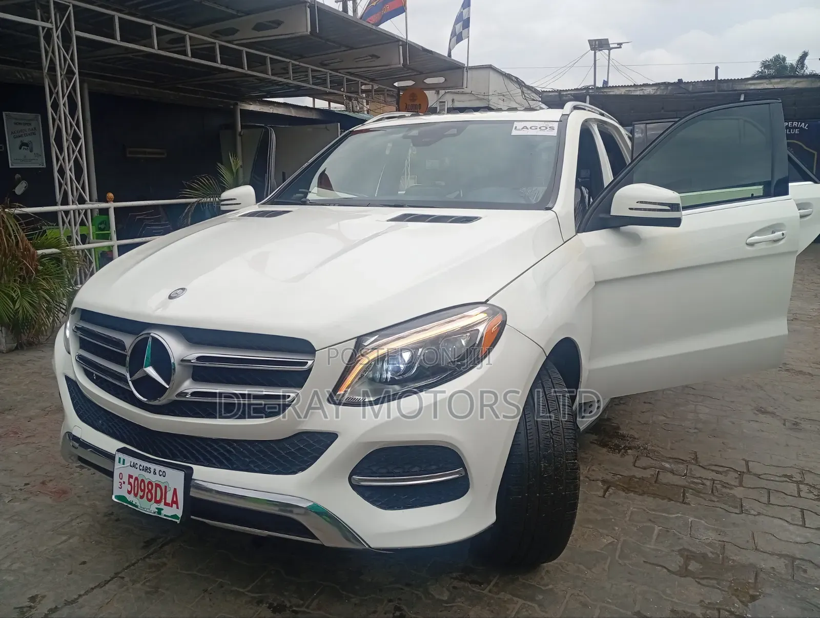 Mercedes-Benz GLE-Class 2016 White