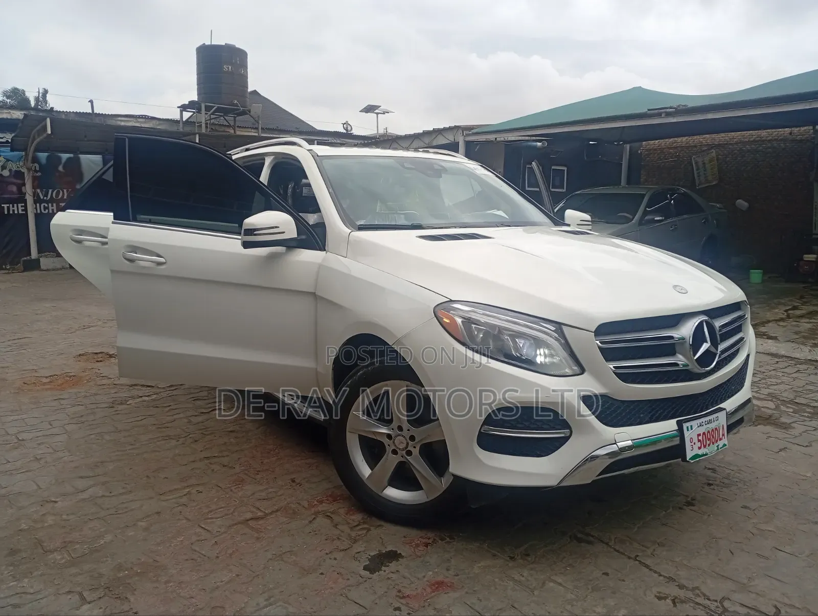 Mercedes-Benz GLE-Class 2016 White