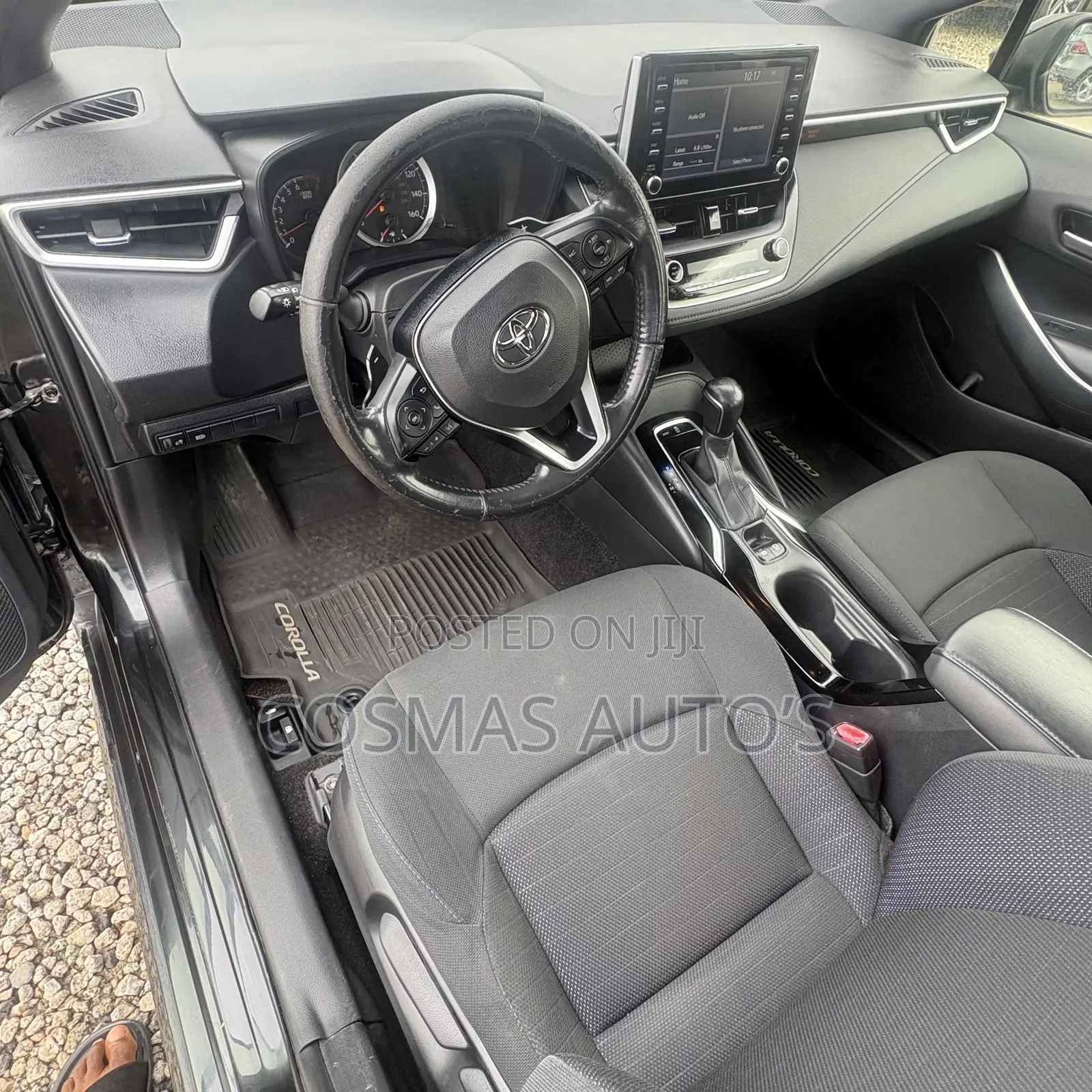 Toyota Camry XLE FWD 2020 Black