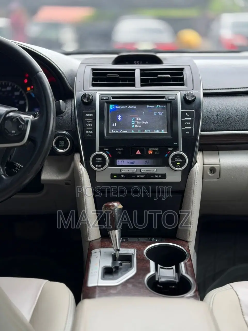 Toyota Camry XLE 4dr Sedan (2.5L 4cyl 6A) 2013 Gray