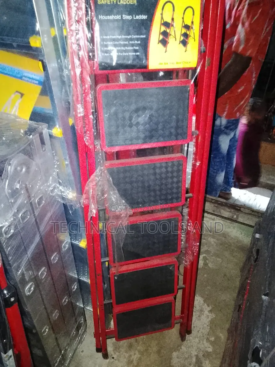 Name: Heavy-Duty Multi-Step Folding Ladder