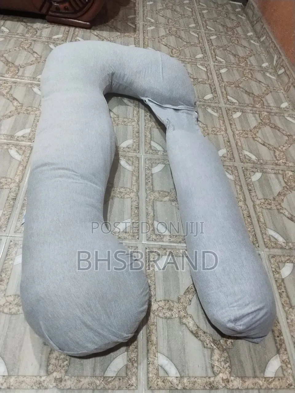 Quality Pregnancy Pillow (Fairly Used)