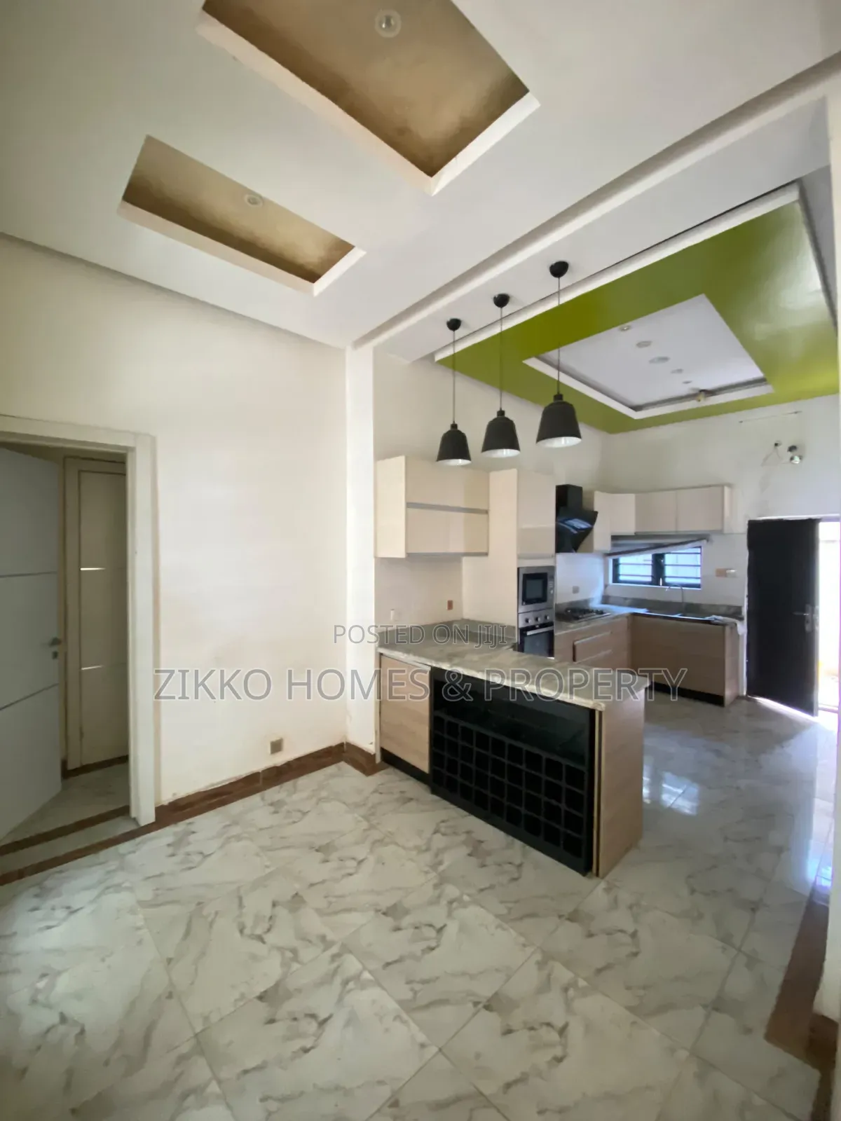 4bdrm Duplex in Southern View, Chevron for rent
