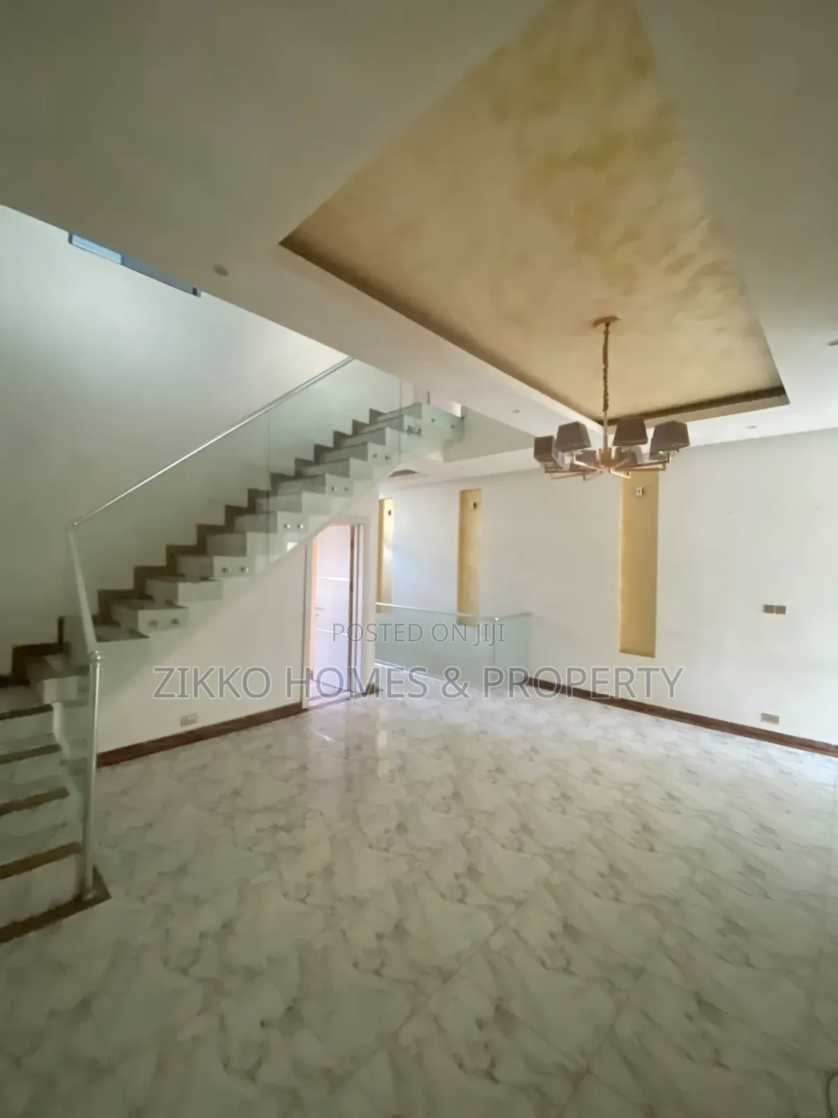 4bdrm Duplex in Southern View, Chevron for rent