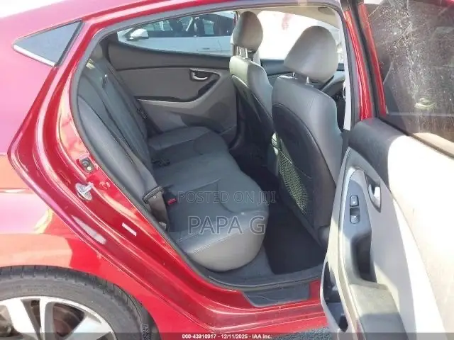 Hyundai Elantra Limited Sedan FWD (1.8L 4cyl 6A) 2016 Red