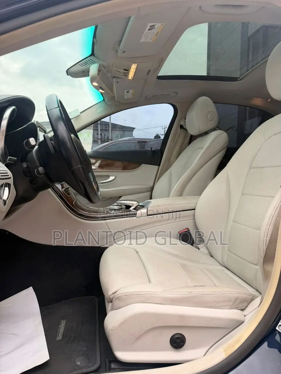 Mercedes-Benz C300 Luxury 4matic Sedan AWD (2.0L 4cyl 7A) 2017