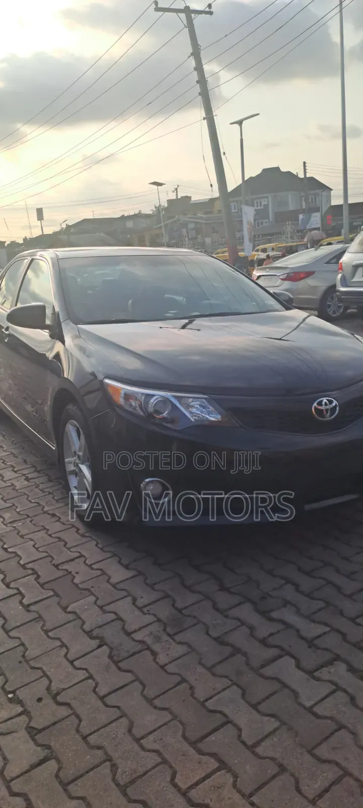 Toyota Camry SE 4dr Sedan (2.5L 4cyl 6A) 2013 Black