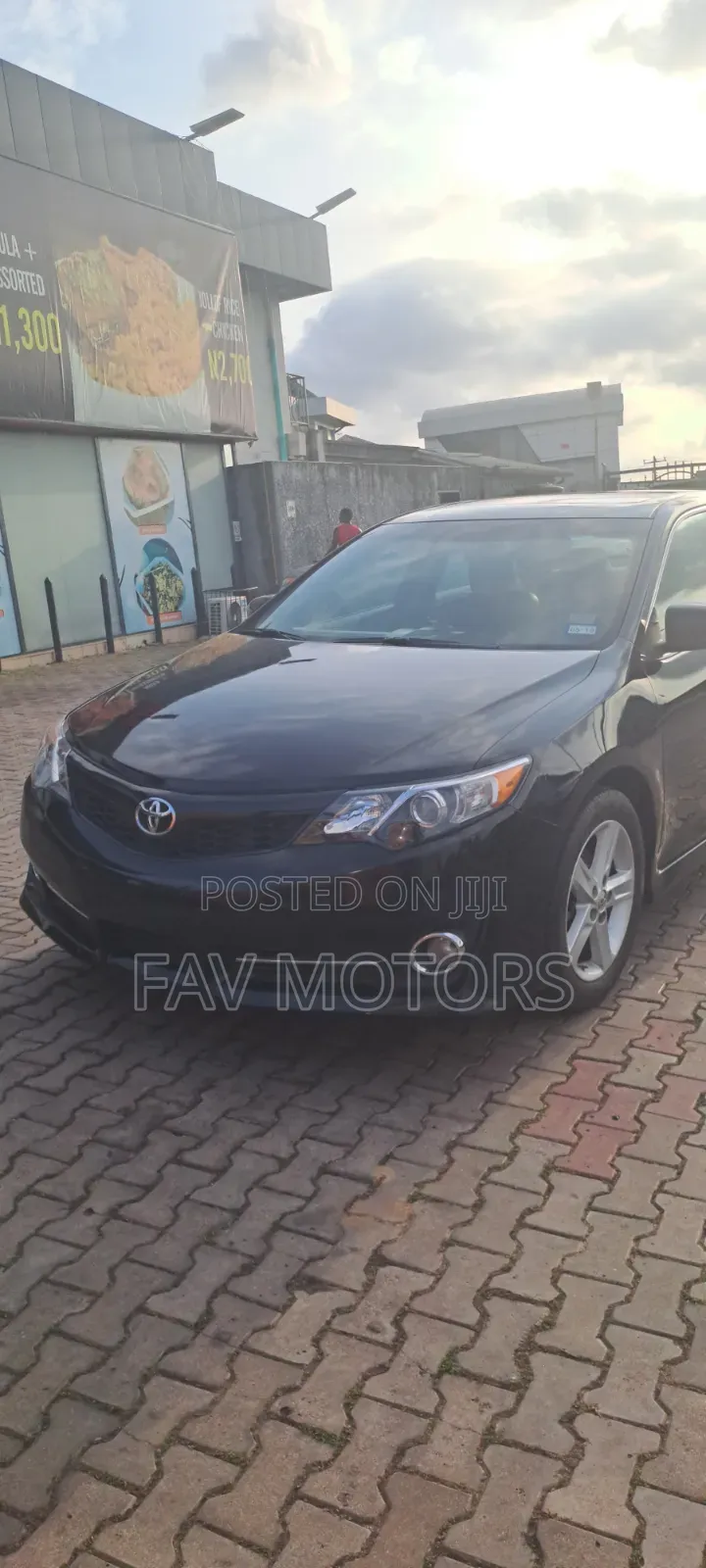 Toyota Camry SE 4dr Sedan (2.5L 4cyl 6A) 2013 Black