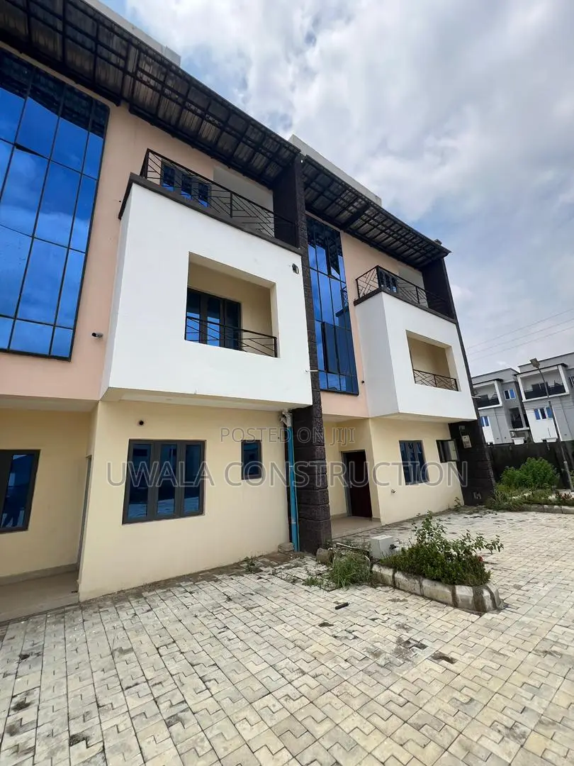 4bdrm Duplex in Katampe (Main) for sale