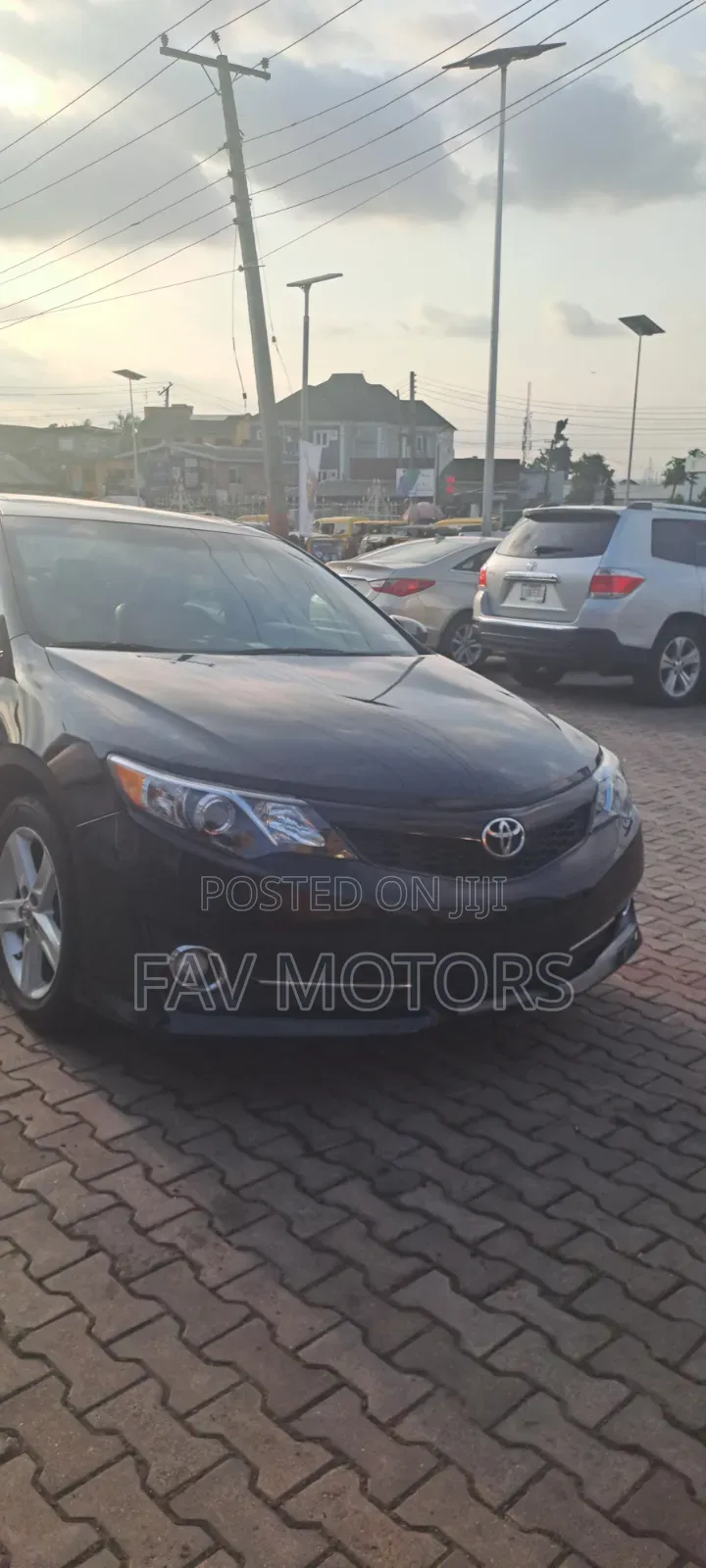 Toyota Camry SE 4dr Sedan (2.5L 4cyl 6A) 2013 Black