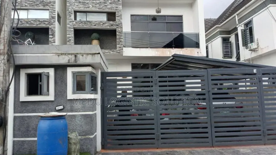 Furnished 4bdrm House in Ikota Villa Estate for sale