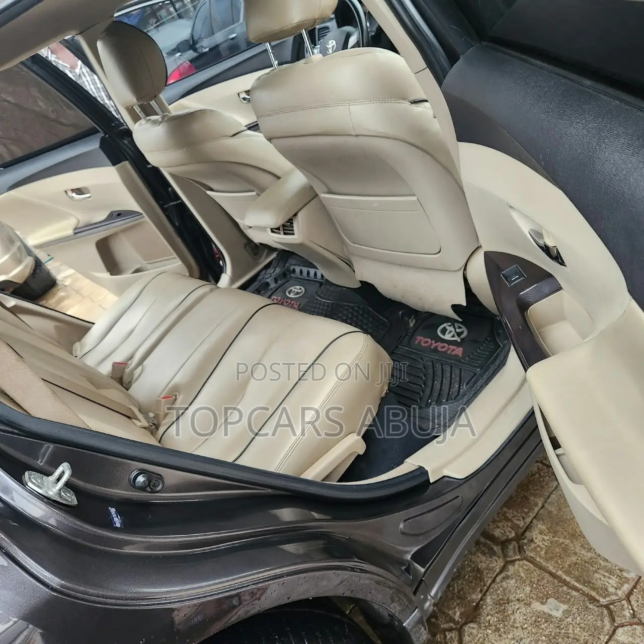 Toyota Venza 2010 Gray