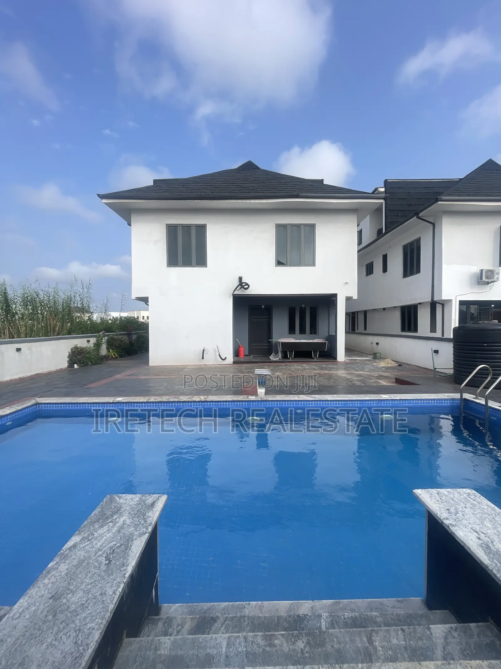 6bdrm Duplex in Royal Garden Estate, Off Lekki-Epe Expressway for sale