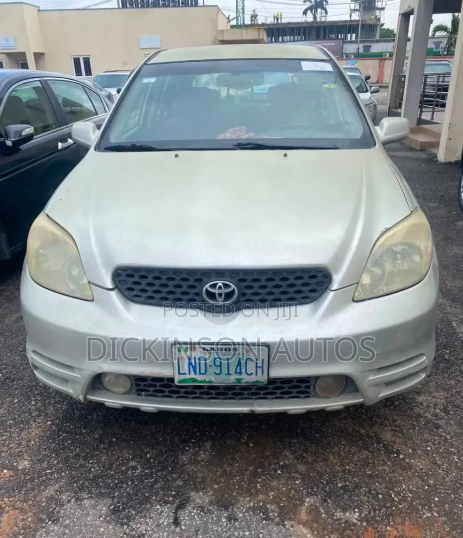 Toyota Matrix 2004 Silver