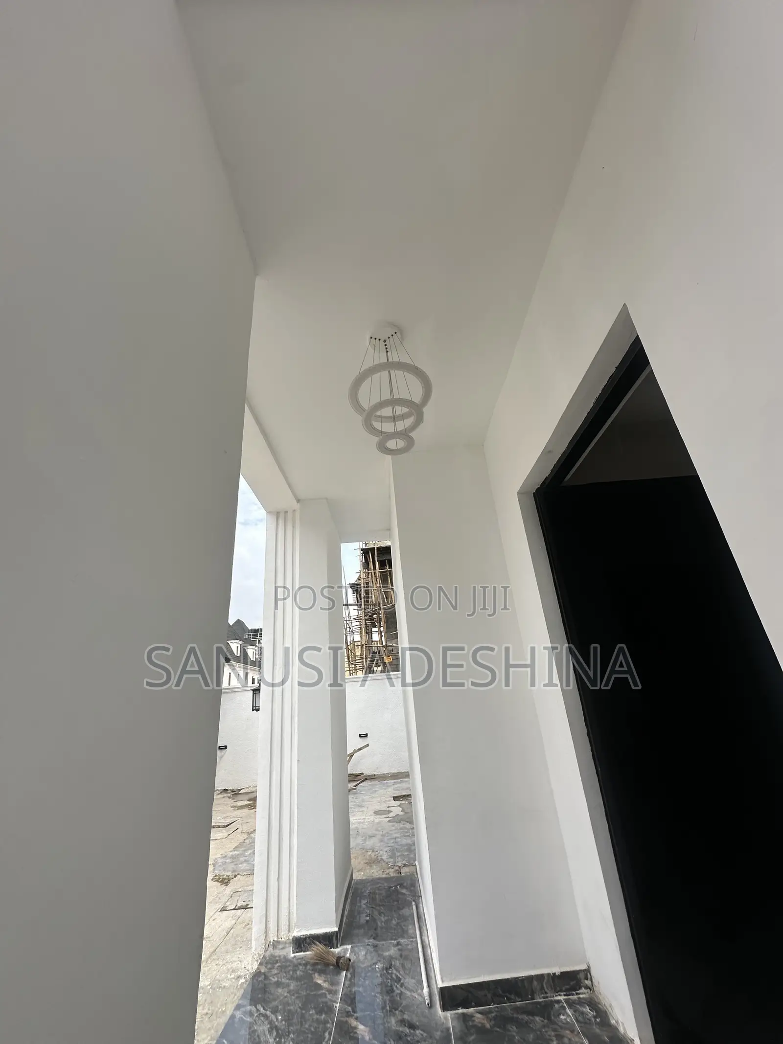 8bdrm Duplex in Guzape Main,Fct for sale