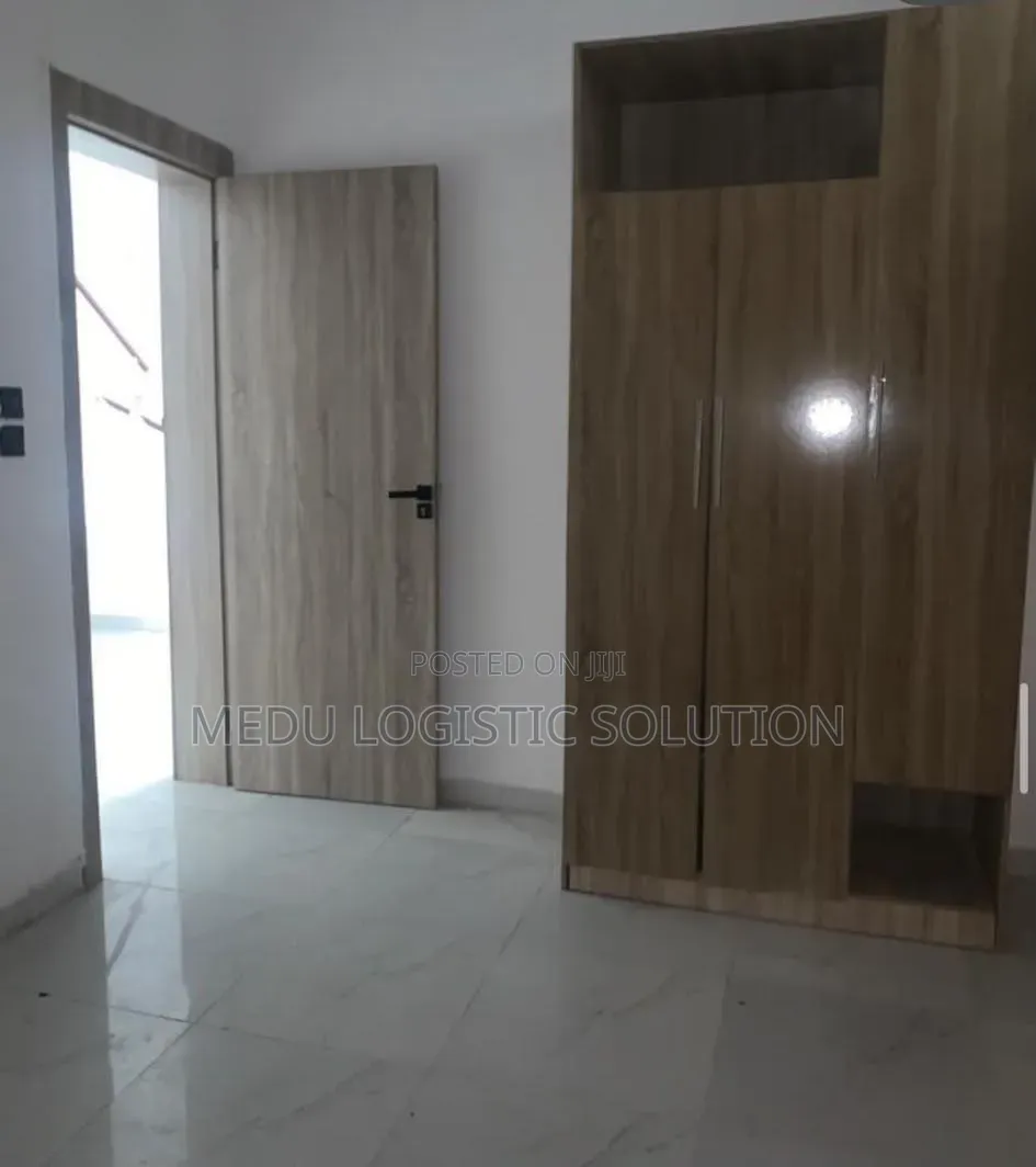 Furnished 4bdrm House in Ikota Villa Estate for sale