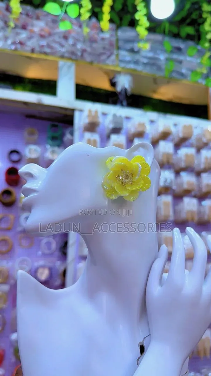 Flower Stud Earring
