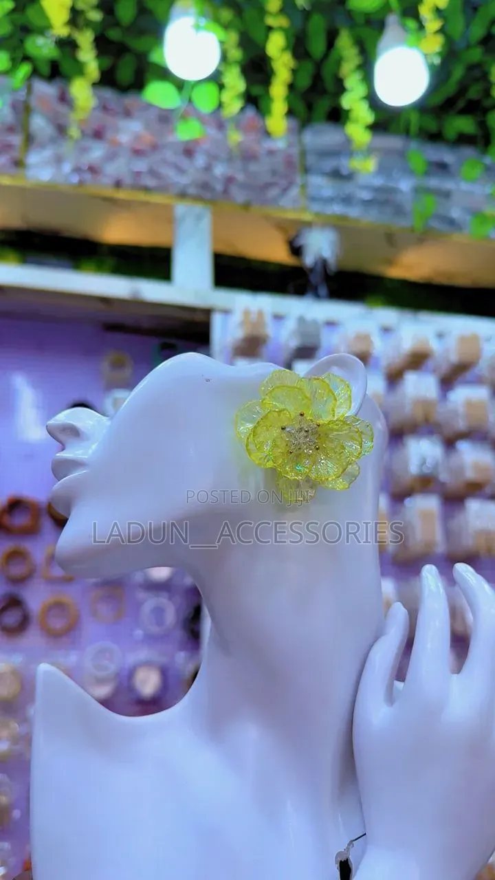 Flower Stud Earring