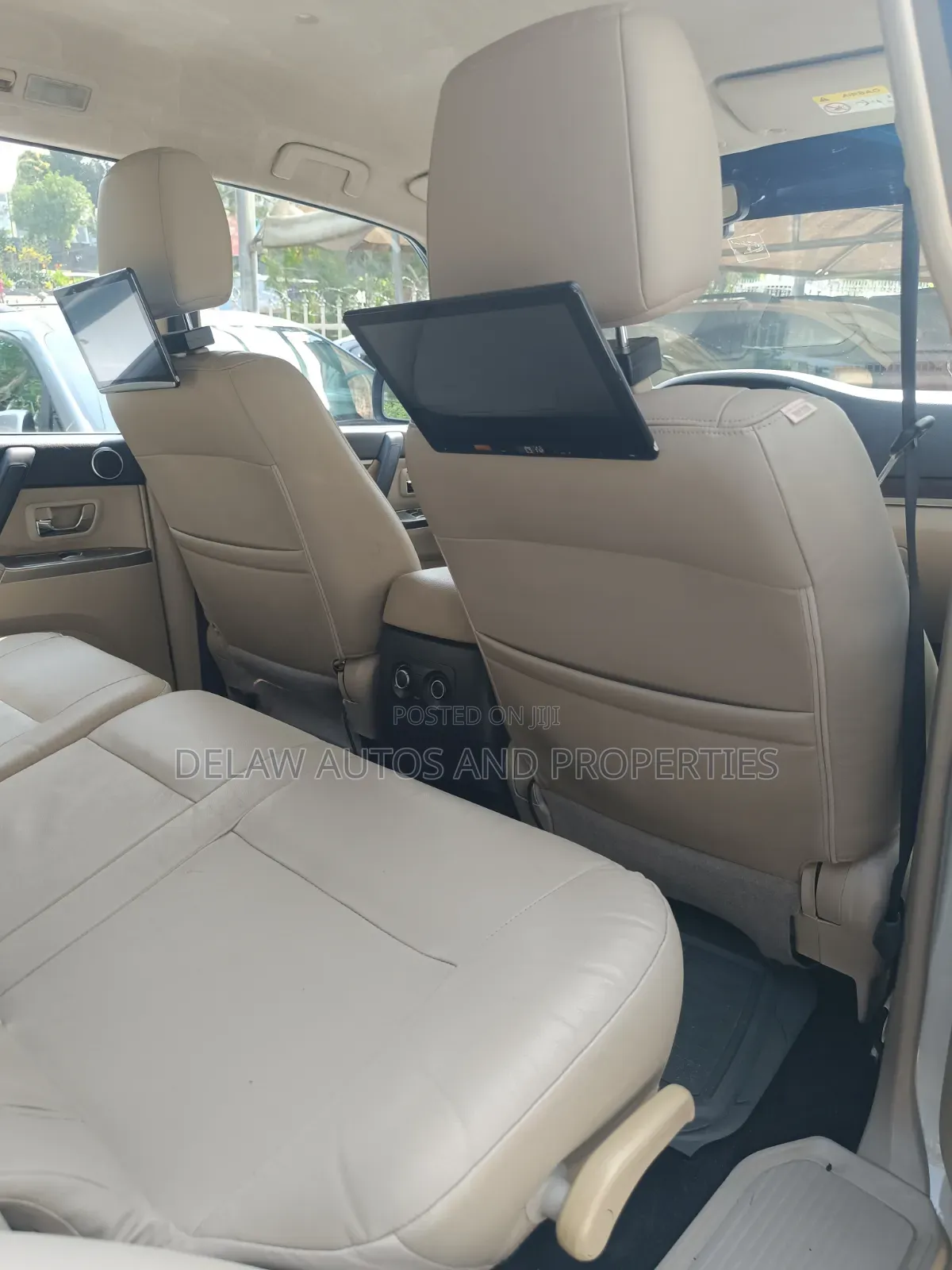 Mitsubishi Pajero 2020 White
