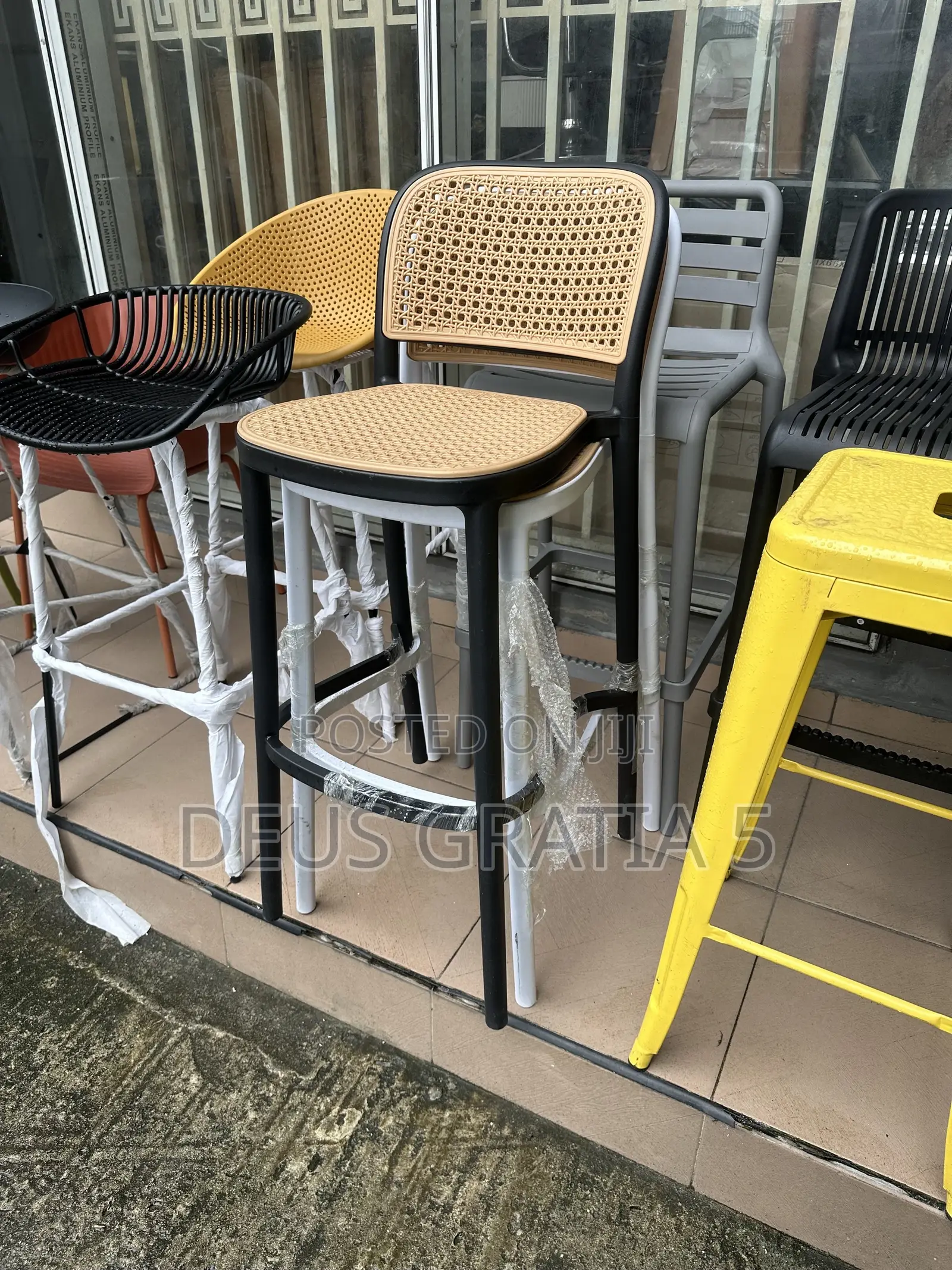 Modern Bar Stool With Backrest - Rattan Kitchen High Chair