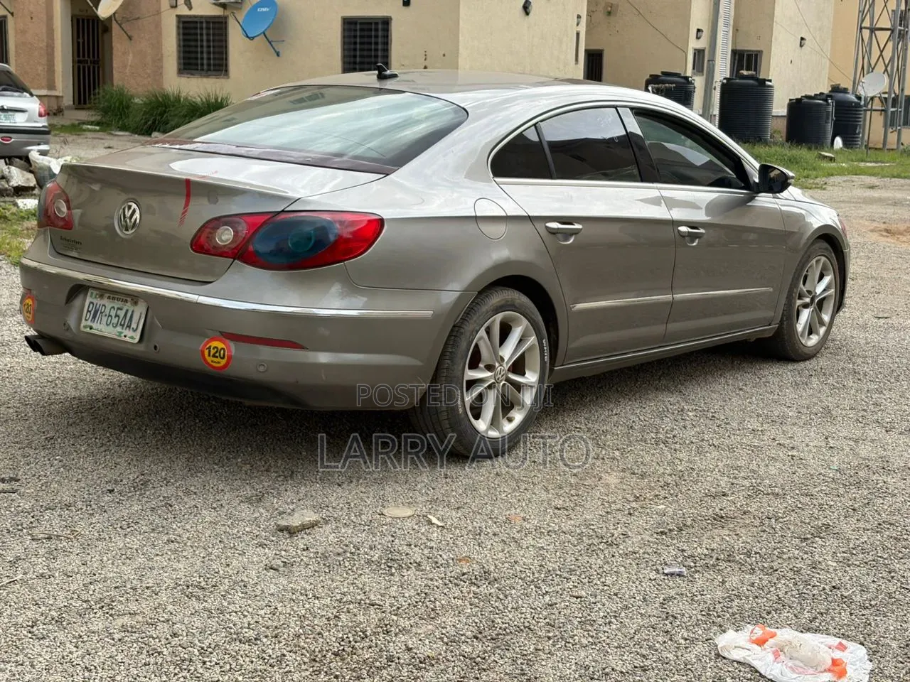 Volkswagen Passat 2010 Silver