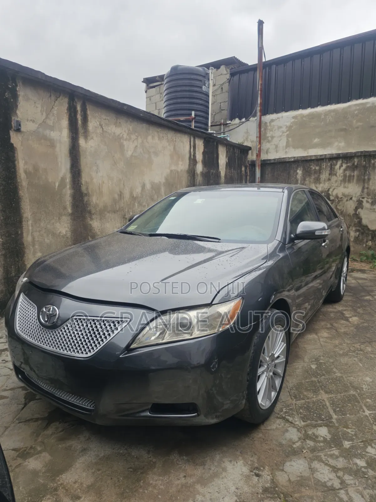 Toyota Camry XLE 4dr Sedan (2.4L 4cyl 5A) 2009 Gray