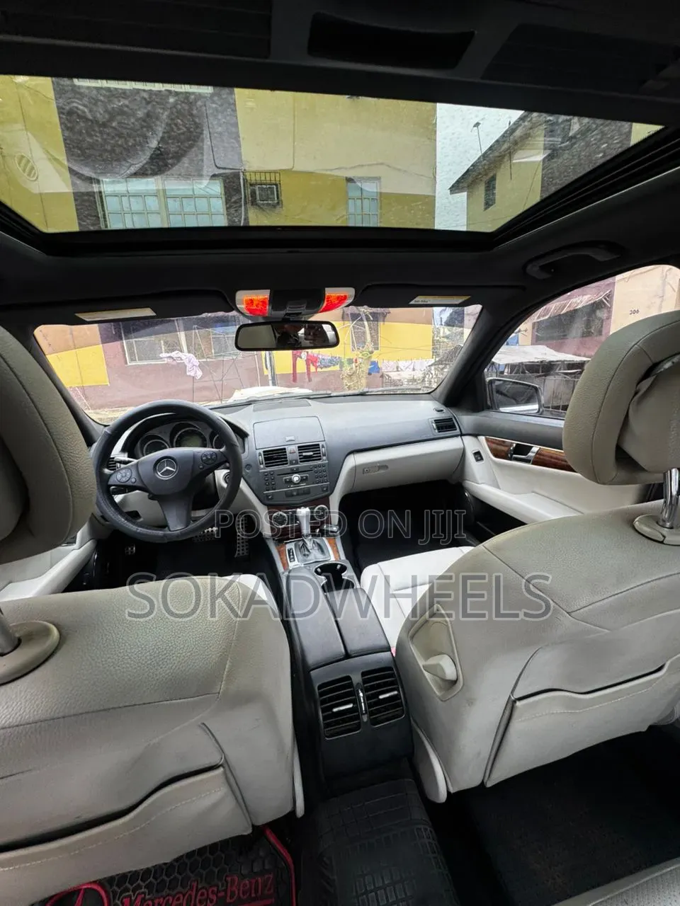 Mercedes-Benz C300 2010 Black