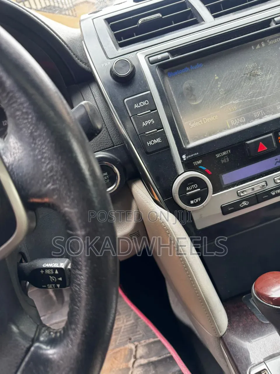 Toyota Camry XLE V6 4dr Sedan (3.5L 6cyl 6A) 2013 Black