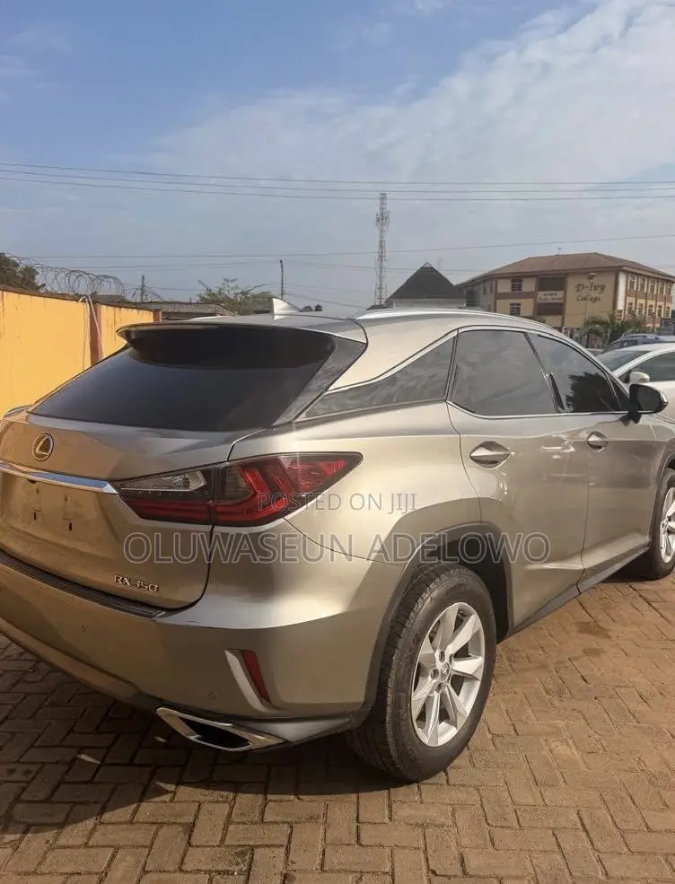 Lexus RX 350 FWD 2017 Gold