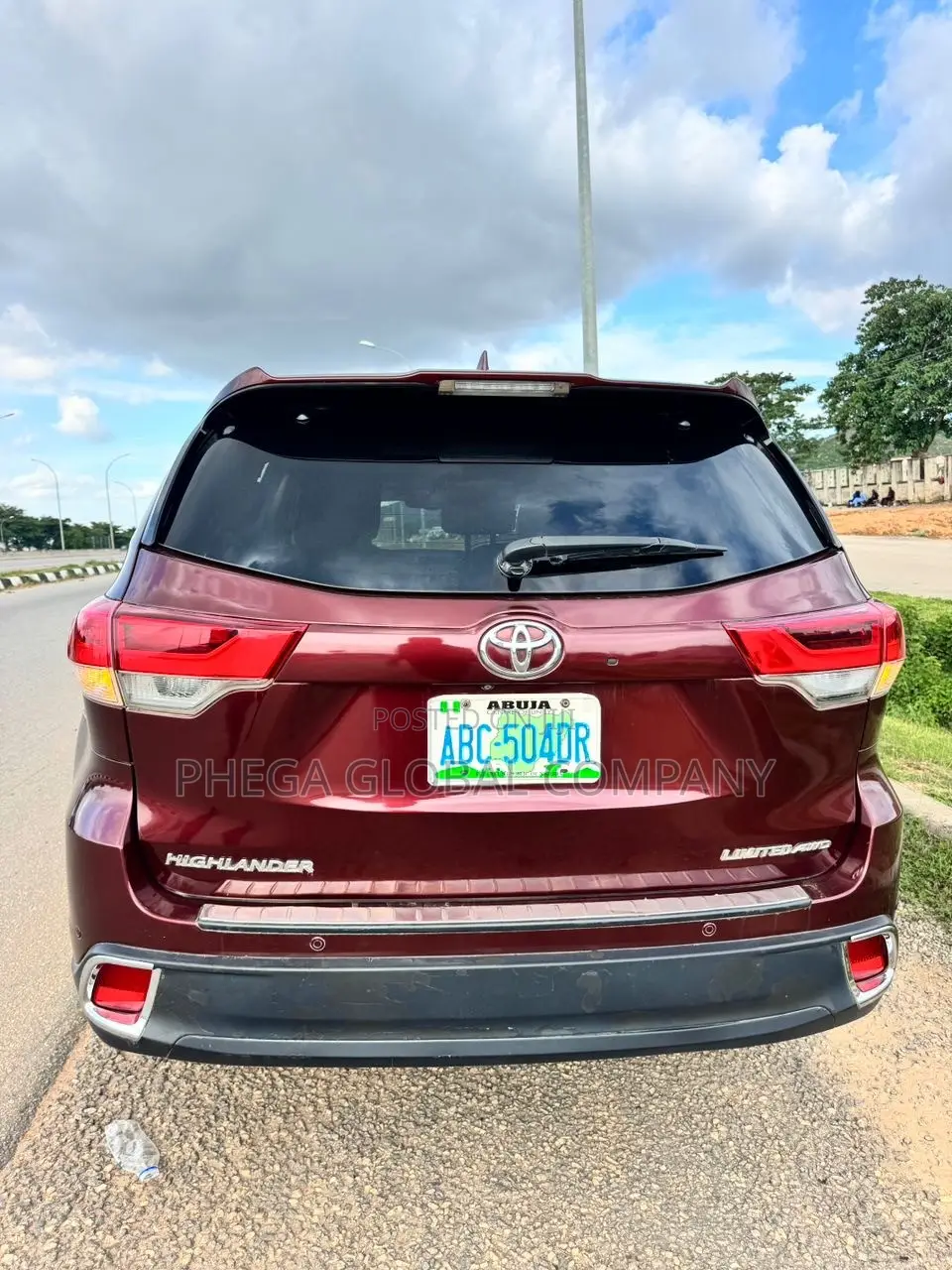 Toyota Highlander Limited Platinum 4dr SUV AWD (3.5L 6cyl 6A) 2015