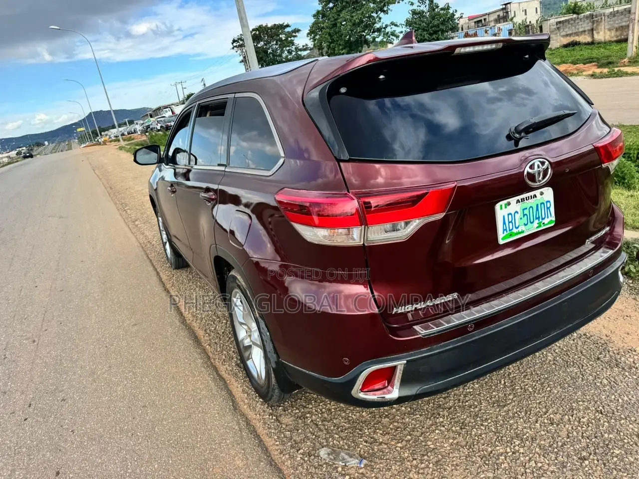 Toyota Highlander Limited Platinum 4dr SUV AWD (3.5L 6cyl 6A) 2015