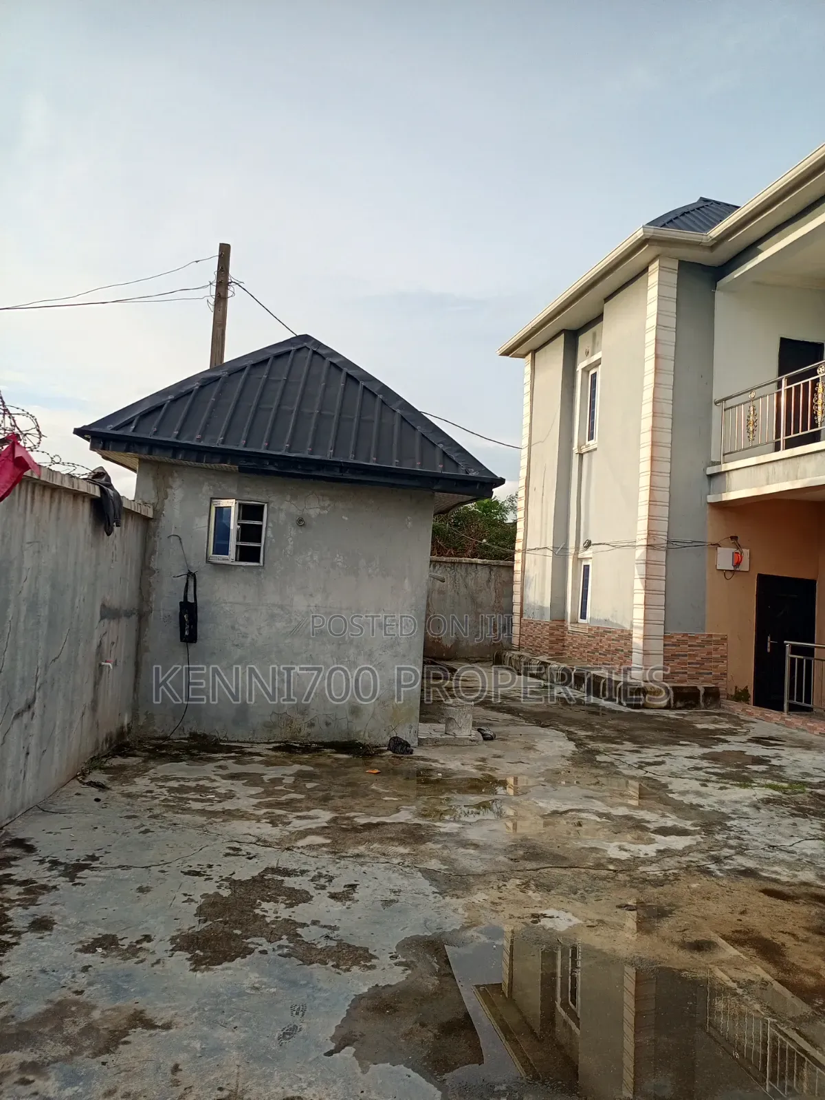 10bdrm Block of Flats in Majek By Balogun, Off Lekki-Epe Expressway