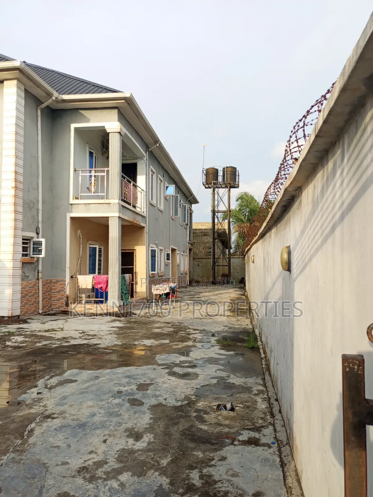 10bdrm Block of Flats in Majek By Balogun, Off Lekki-Epe Expressway