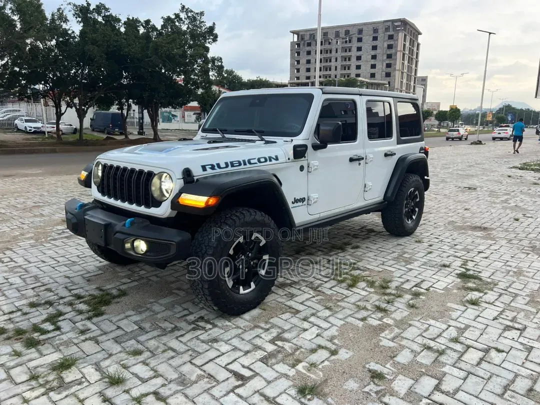 Jeep Wrangler 2024 White