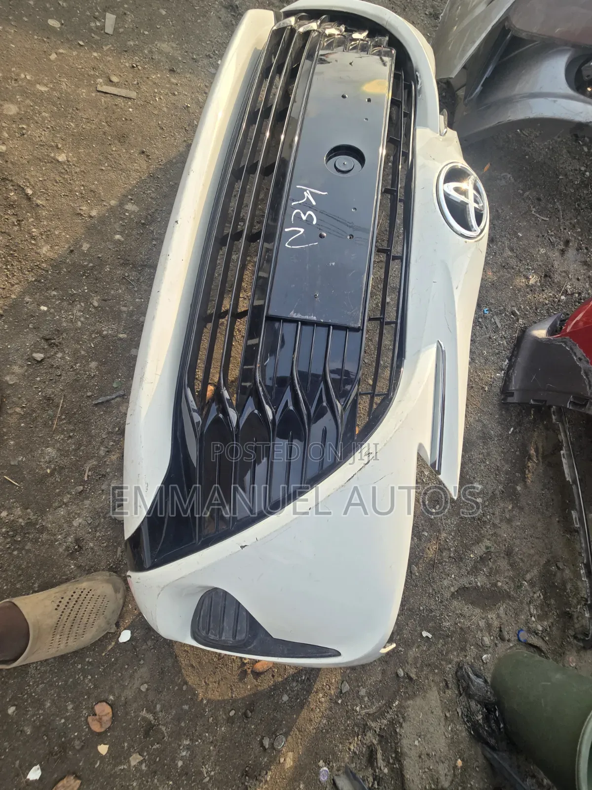 Yaris 2019 Bumper Hatchback