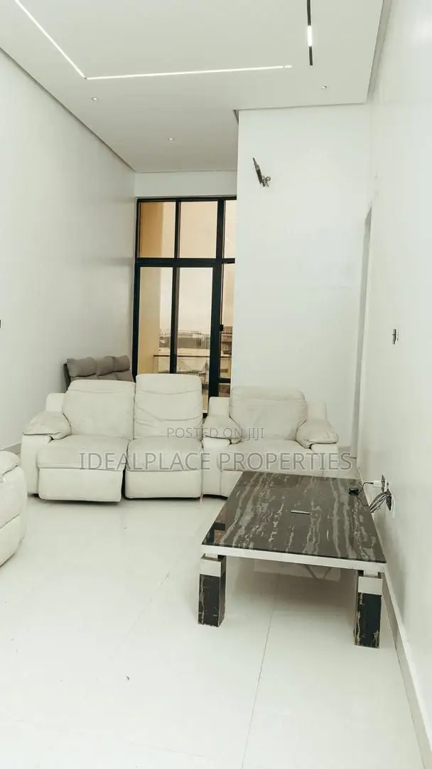 Furnished 3bdrm Apartment in Lekki Phase 1 for rent