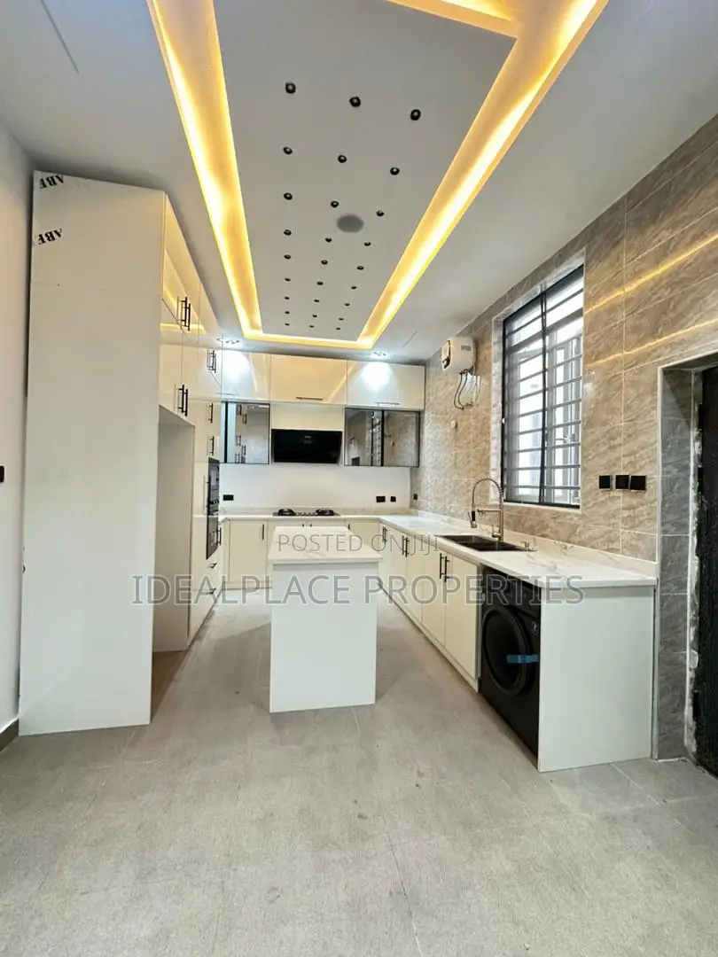 5bdrm Duplex in VGC / Ajah for sale