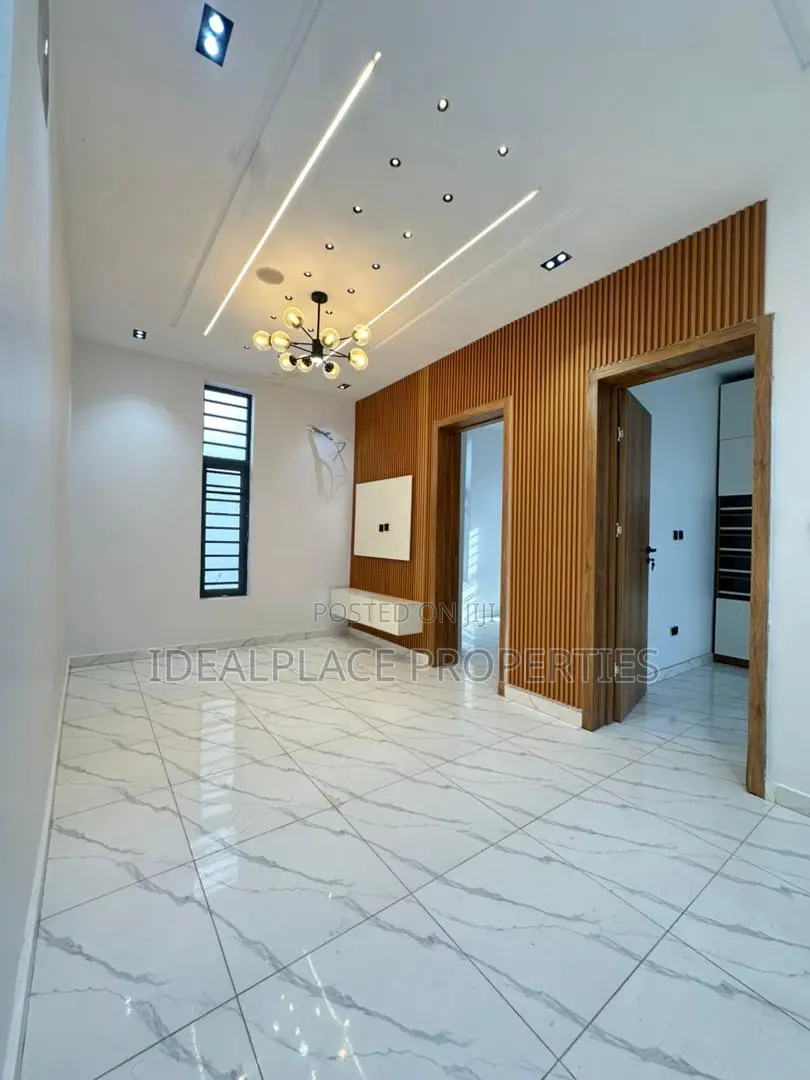 5bdrm Duplex in VGC / Ajah for sale