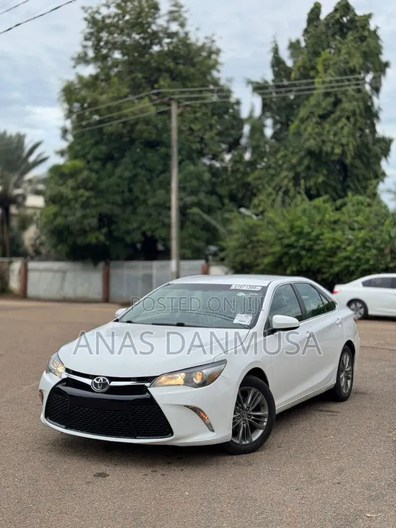 Toyota Camry 2016 White