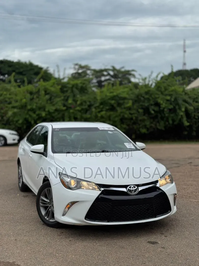 Toyota Camry 2016 White